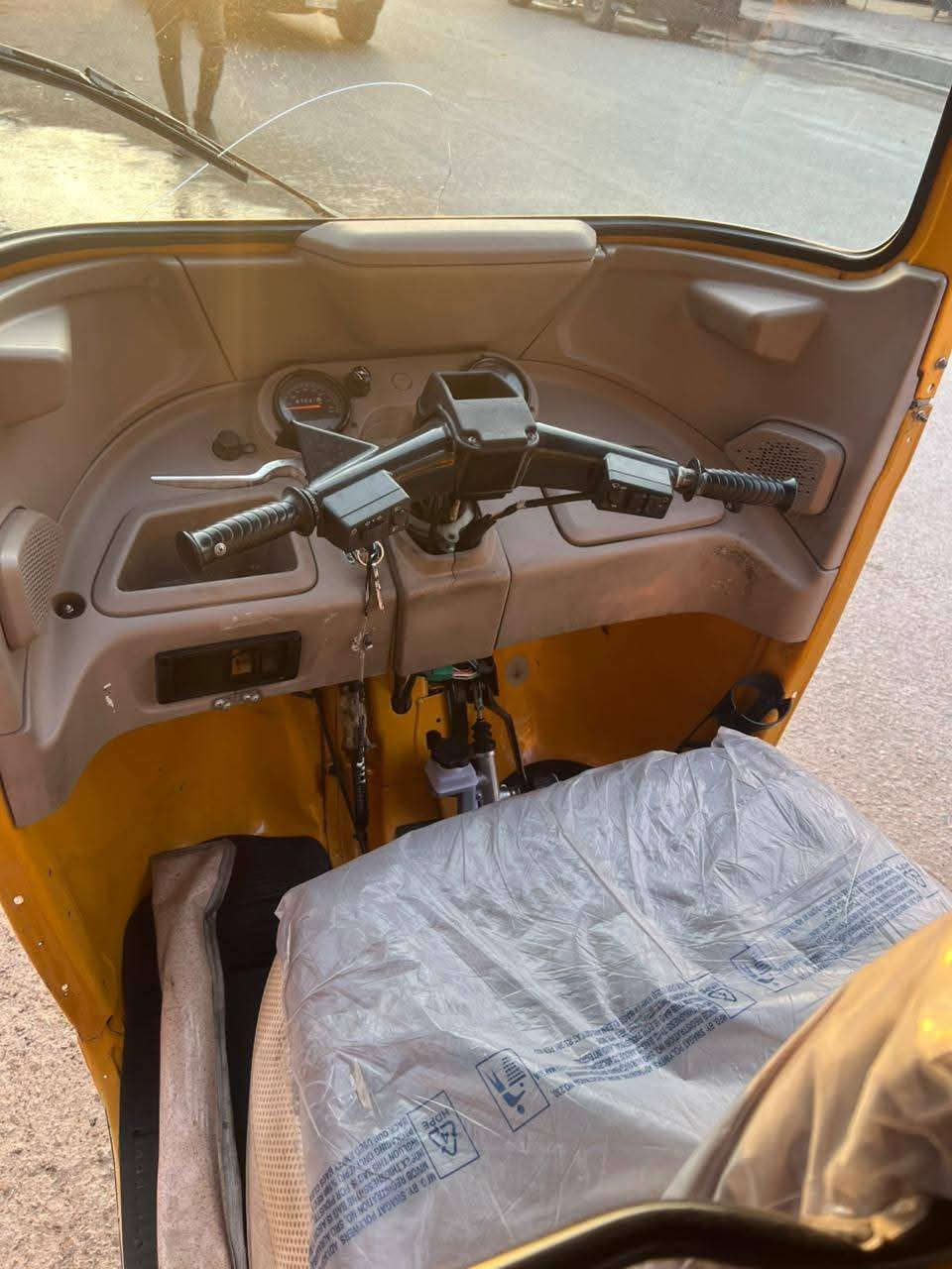 سلام عليكم 
موديل 2021
مدينه الصدر قطاع ١٤ 
سعر ٧٥٠٠ 
***********
