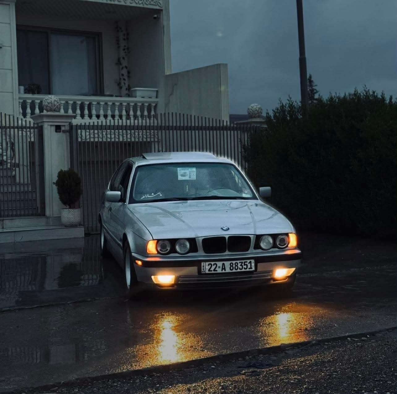 ٥٢٥ تاک دیجیتال ١٩٩٢ فول فول
گیر تۆماتیک گێر تیمساح 

گێچ نیکل، بەگلات سپی

دەبڵ ئیرباگ

تەبریت سارد و گەرم بەشەرت
گێرو مەکینە و ئەکسل بوخار و دوکەڵ بەشەرت

کوشن سیاحی ناو سپی بیلاد ٦ کەلە
ناو فۆرمیکا

دوگمەی Sو بەفری کار اکات بەشەرت
٤ جام کارەبا 

دەبل فانۆسی سپی
سلاید 

شاشە ئایپات
بۆنیت پان 

پشت و پێشی سپۆرت
دیناریک مەسرەفی تیا نیەABS بەشەرت

هەمو گیانی لەسەر دەقی شەریکە ماوەتەوە تانانەت سپێرو جەگی بیلادی خۆیی تێدایە

بیلیدراو پشت و پێشی کەپسە گیچی بەنزین و
کارەبای و هەمو شتیکی بەشەرت
سحری ٧٨وەرەقە گەر موشتەری نیت سەرمان مەهێشێنە تیلمان بۆ مەکە لەگەل ریزمدا /***********
