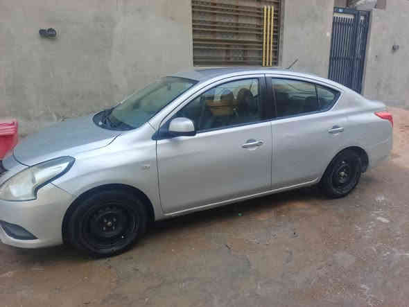 نيسان صني هندي  2016  ماشية 160 الف سيارة جاهزه محرك كير تبريد تخم تاير ابسمنه سيارةهزه جديده رقم جديد نكليزي  تريد وكالة تريد تحويل بيها بكانات صبغ وسونار موجود بدون دواخل طخطخات ومصبوغه وسعر 88 وبيها مجال بسيط وسيارة بغداد قرب التاجيات ***********
