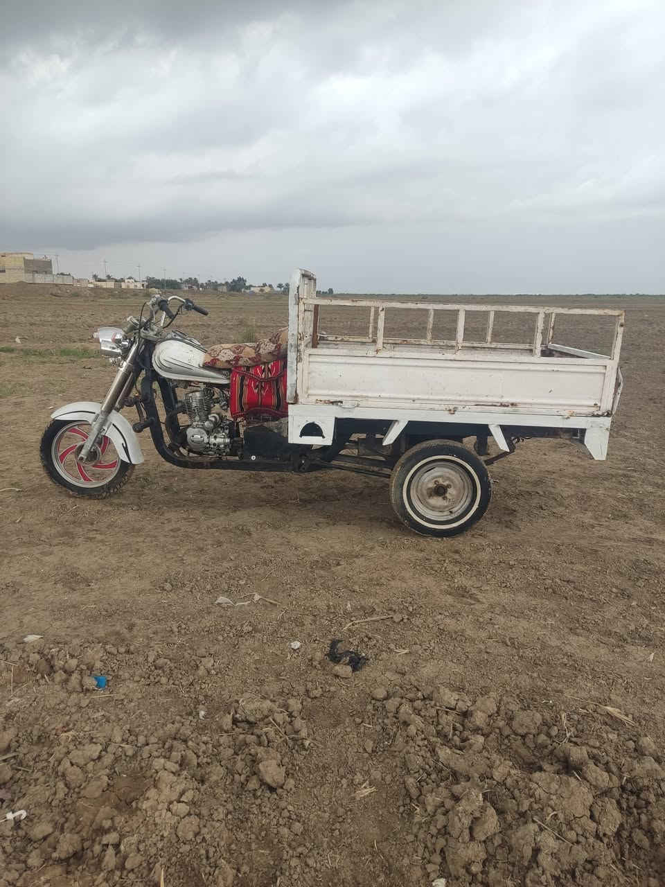 سلام عليكم ستوته موديل ٢٠٠٨ رقم اسود وسنويه نجف مكفولة السعر ٩٥٠ بيه مجال مكاني الديوانية المهناويه شراي يتصل ***********
