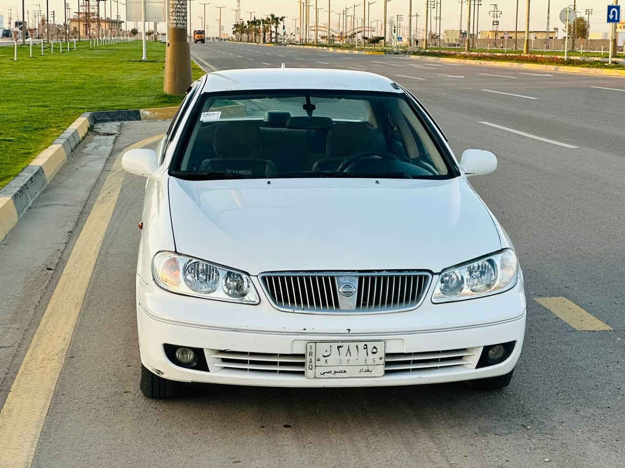 السلام عليكم.    للبيع سني.  موديل 2004
رقم بغداد.     مشروع وطني.   تحويل مباشر 

صبغ.    أبيع حزام.    بدون اي ضربه.   شرط الفحص
ياباني.   اصلي.     باب اول 

كير.   محرك.   صدر.   تبريد 
جاهزه من كلشي.  

السعر. 77. وبيه مجال
رقم هاتف.  ***********
مكاني.  الأنبار.    الفلوجه.   الكرمه
