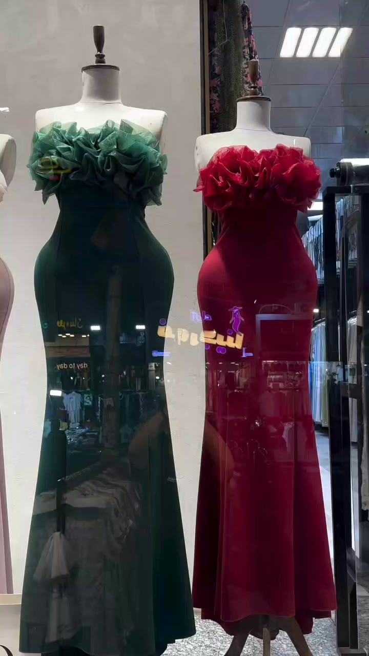 نوع القماش: ليكرا (Lycra) مطاط درجة أولى، يضمن راحة تامة في الحركة ومظهر انسيابي جذاب.
القياس: "فري سايز" (Free Size) بفضل مرونة القماش العالية، يلبس بامتياز لحد وزن 75 كيلو.

يوجد توصيل لجميع محافظات العراق 5 

السعر 40

#متجر_ملابس 
#فساتين
#اكسبلور_فولو 
#ملابس_نسائيه


**إذا كنت صاحب هذا الإعلان وتريد حذفه لأي سبب، رجاءا أرسل رسالة إلى الدعم الفني**