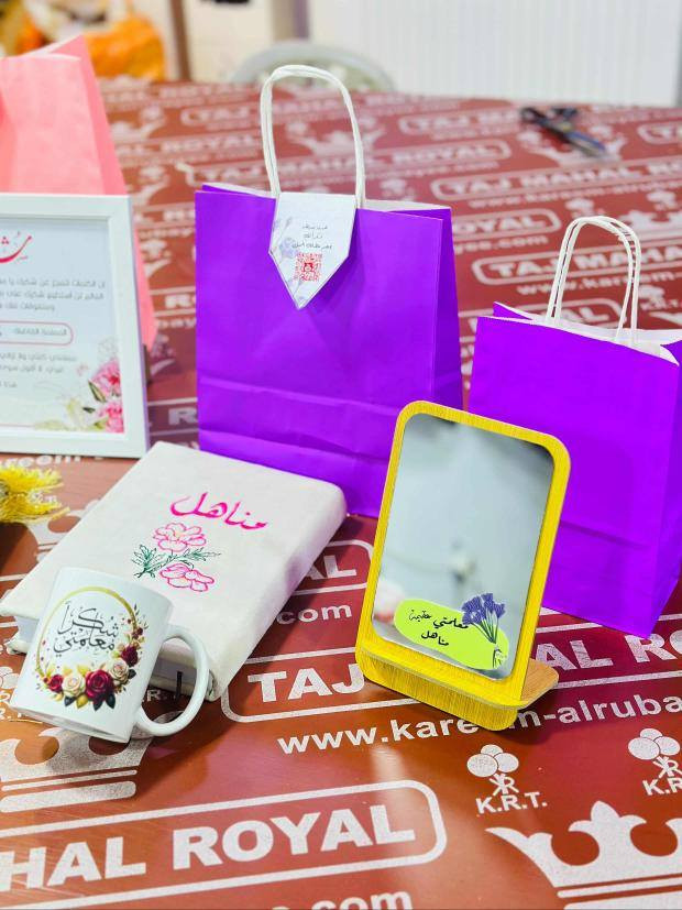 هدايا عيد المعلم
للحجز او استفسار مراسلة 
انستا: panda_.mz
وتساب: ***********باندا
‏‎يوجد لدينا توصيل داخل هيت 
وكافه المحافظات🚚
