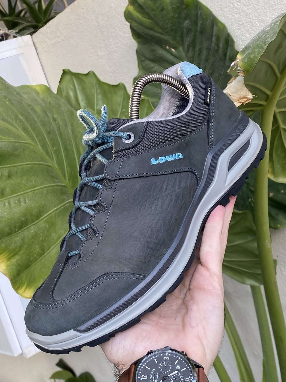 Lowa- goretex- szie 40.5…مارکەی لۆوا  بالەی ئەوڕۆپی قیاس ٤٠.٥ نیو ئۆرجنال ئەسلی دژە ئاو چوار وەرزە. ٩٩/١٠٠ خاوين……حذاء باله اوربى ماركة لوا اورجنال اصلى قياس ٤٠.٥ ونصف ضد الماء الضنافة ٩٩/١٠٠


**إذا كنت صاحب هذا الإعلان وتريد حذفه لأي سبب، رجاءا أرسل رسالة إلى الدعم الفني**