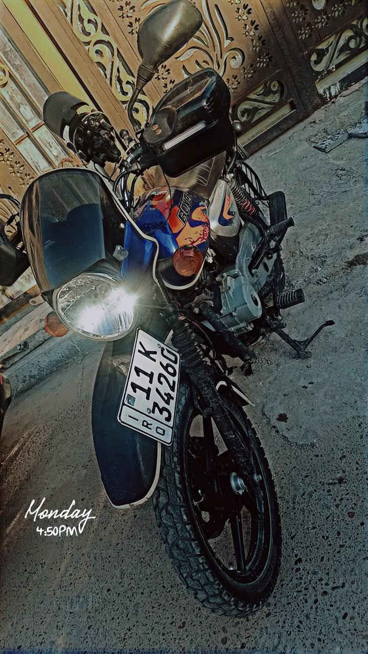 سلام عليكم.. 
. دراجة بوكسر البيع موديل 2023.نازلة با 2024
. دراجة بيهة بداية خيط تبخير 
. بس الدراجة نضيفة ما مفتوحة كلجات نضيفة
. تايرات جدد منضومة زنون جديدة ام الضمان سنة بيهة كرت
. اشاير سلف هندر كلشي بيهة شغال نكرة شرط كلشي شغال 
. رقم و سنوية بغداد با اسمي ثاني يوم تحويل 
. والله الدراجة نضيفة لبعد حد والله يشهد بس الخيط تبخير 
. دراجة ماشي 27 تجي و تفحص بيدك كلشي بيهة نضيف
. ما مشتغلة دلفري شلع من شغل لبيت بيهة بس 
.( سعر 2250)وبيهة مجال حك الجية. 
.  عنواني بغداد البلديات 
***********
