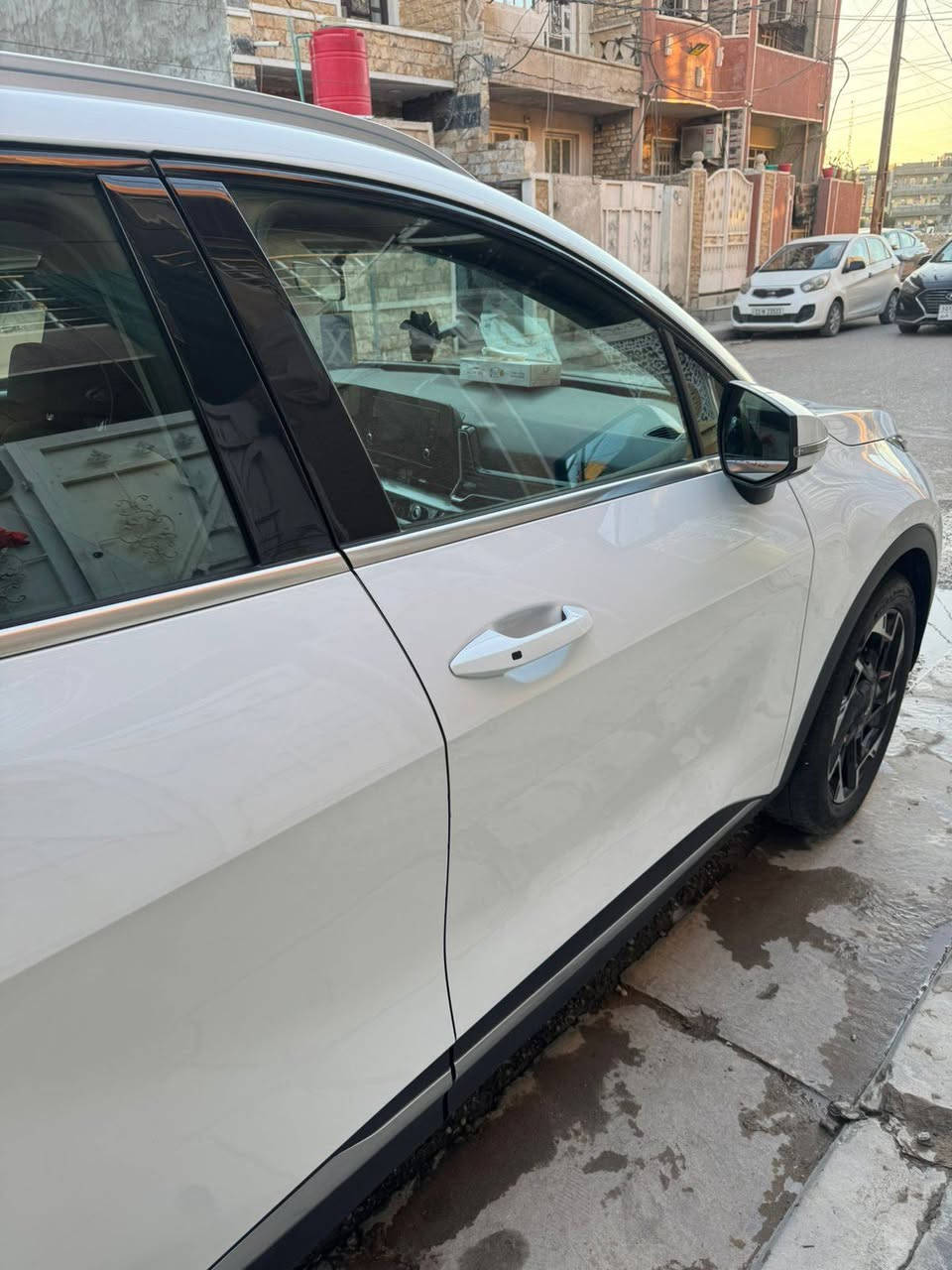 السلام عليكم سبورتج ٢٠٢٥ خليجي محرك ٢٠٠٠ دوش للبيع رقم بغداد بيضاء اللون بأسمي ماشيه ٢٠ الف وقابله للزياده فول مواصفات ما عدا قماره حديد مكفول من ضربه والصبغ السعر ٣٥ مليون عراقي وبيها مجال بسيط للاتصال  ***********
