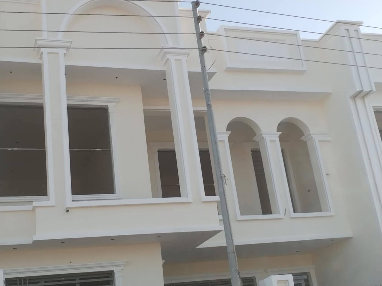 كادر عمل لبخ وطلس وتطعيم فوم كافة الواجهات ***********
