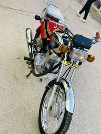 دراجه اربعه قير كلك مقفوله كفاله عامه من السرقه سعر 500 07818689540