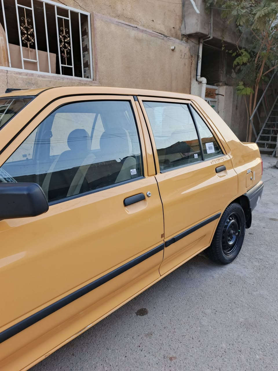 سايبه 2016رقم بغداد انكليزي
مصفره هيئه وغرامات
تحويل مباشر
سنويه لغاية 2030
مكفوله من ضربه وصبغ وتبديل كفاله 
كير مكينه مكفولات 
شواصي مكفولات  
بدون اي خياسات 
مسجل شغال 
تدفئه تبريد شغال 
كهربائيات كلها شغاله مانقصها اي شي 
السعر 40 وبيها مجال بسيط
مكاني الزعفرانية ***********
