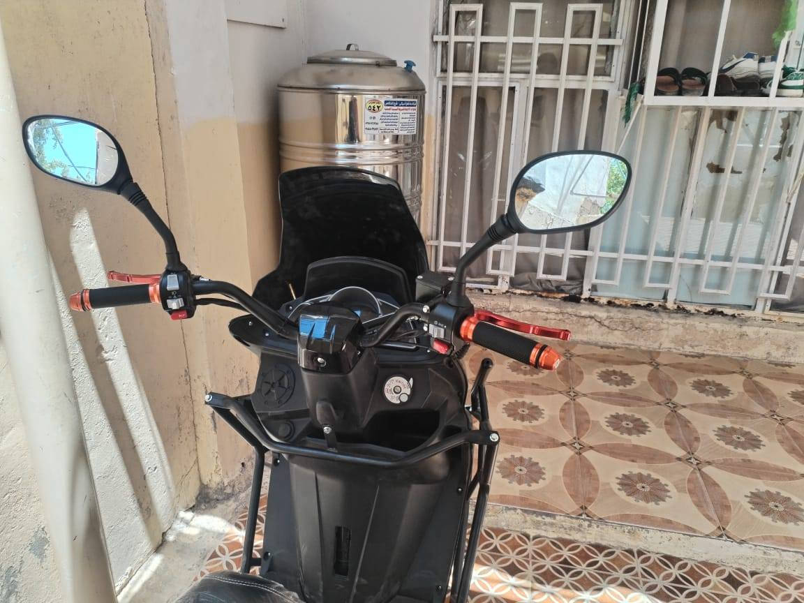 دراجات اوتوماتيك للبيع جديده ما مفتوحه قبل بس قايمه اول مره تقوم السعر خاص ديال الخالص ***********

