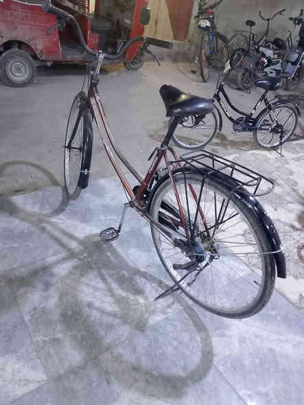 السلام عليكم باسكل للبيع جديد المكان ديالى هبهب السعر 40 قفل رقم الهاتف ***********
