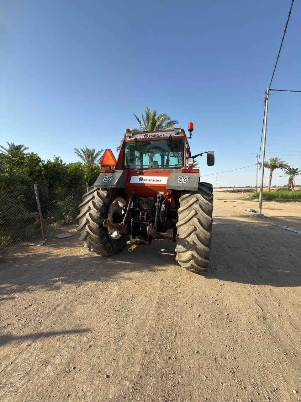 سلام عليكم للبيع فيات 140 نص أوتوماتيك للتواصل على ‭
‭***********‬
