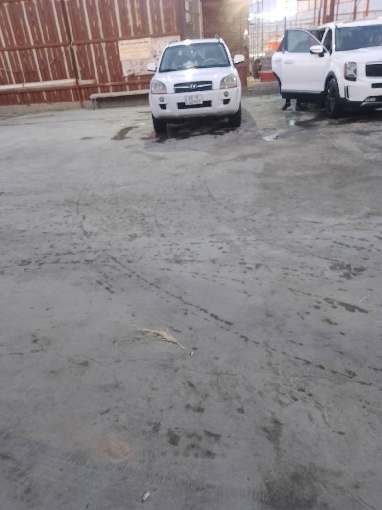 السلام عليكم هونداي توكسون مديل 9 سته سلندر مكفوله من الصبق والضربه سيارة حلوه ونشطه بس بيها خيط تبخير علمن السياره كلشي شقال بيها كهربائيات كلها شقاله تبريد ثلج صرفيتها كلش حلوة سعر 130وبيهامجال تنزل من سعر المحرك 5ورقات التواصل *********** عمارة, ميسان
