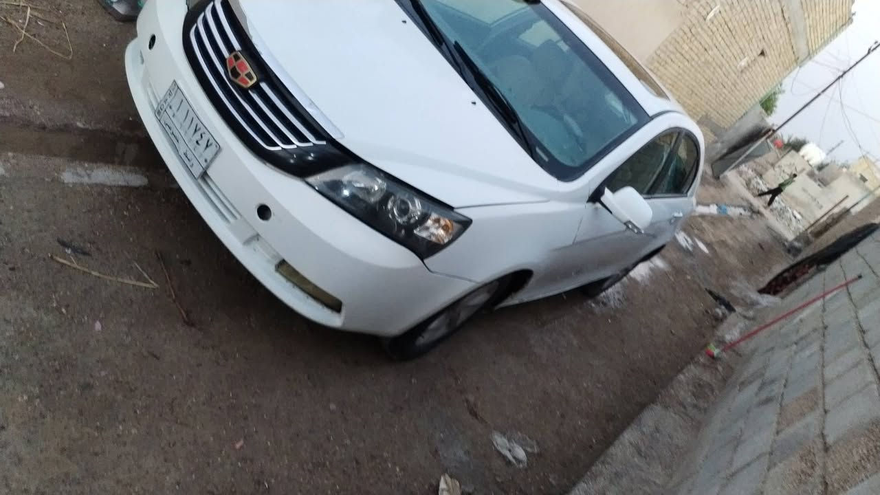 سلام عليكم عندي سياره جيلي امكراند 2030. محور مكينه كورله رقم واسط سعر 45.وبيها مجال شراي يتصل عل هاذ رقم ***********
