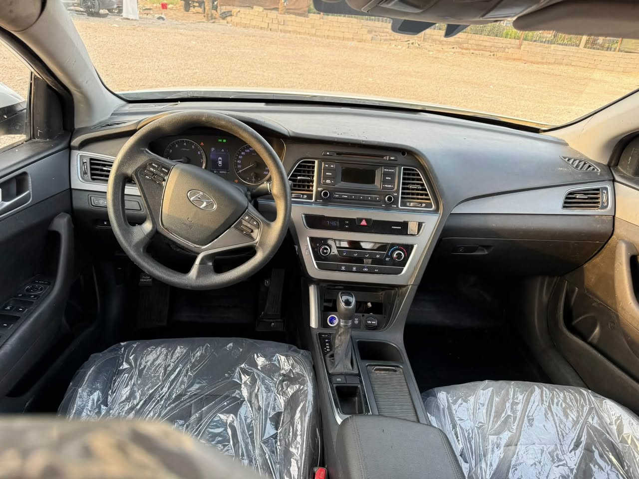 هونداي سوناتا ٢٠١٧دخول جديد كص جنطه سياره جاهزه برغي نقص ماكو ترايك زيرو السعر ٥٠ للستفسار ***********
