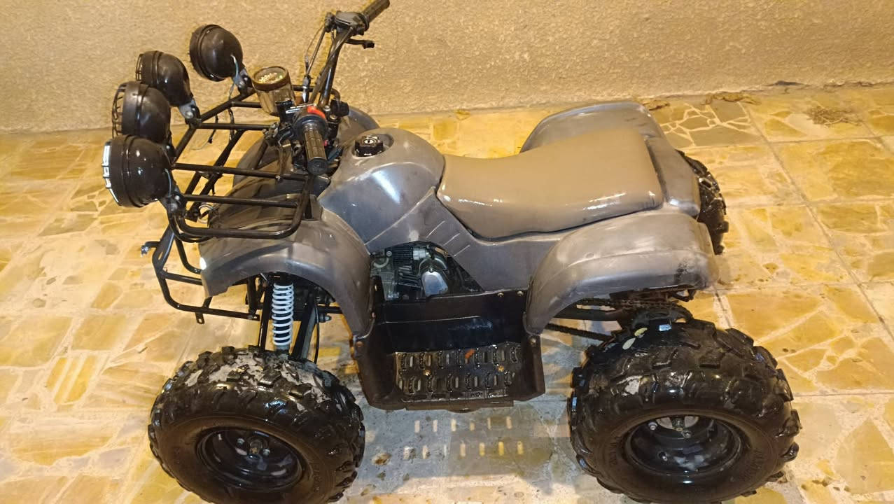 للبيع رباعيه استعمال قليل شرط نكره السعر ٥٠٠ الف العنوان بغداد ***********
