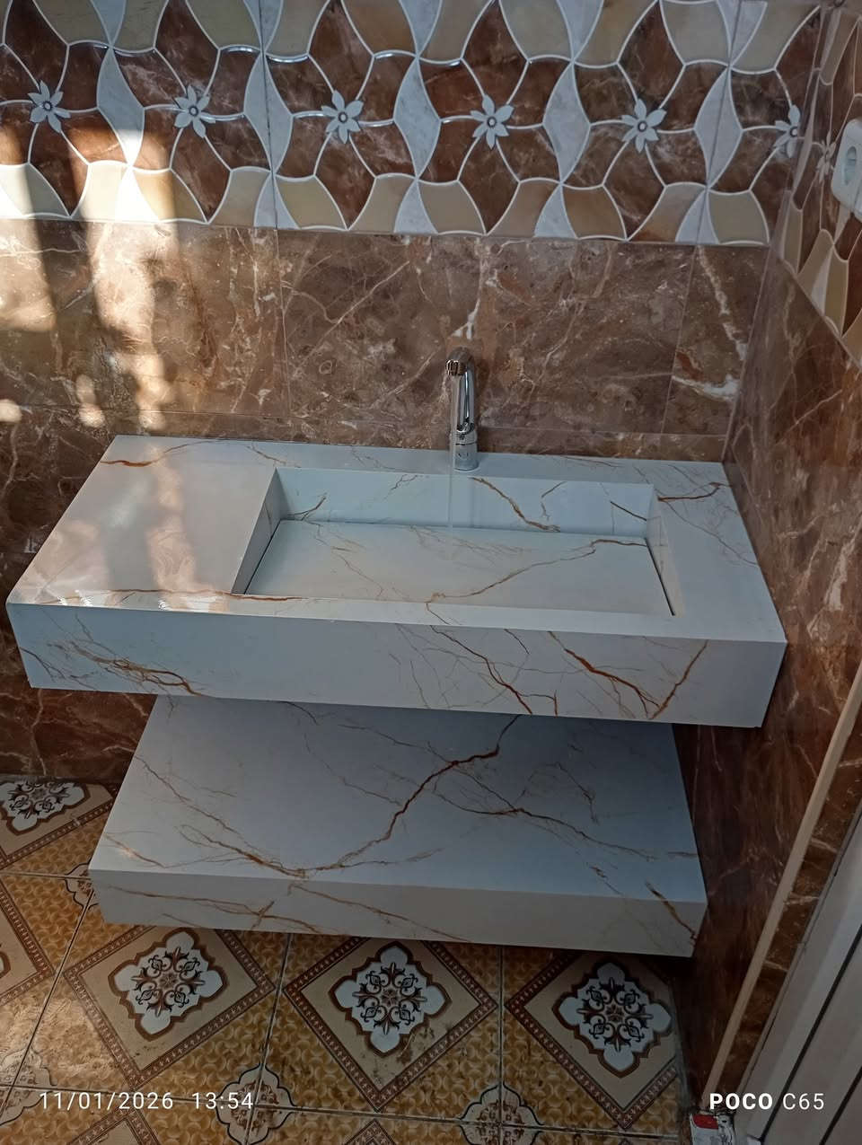 مغاسل بورسلين حسب الطلب والقياس
***********
