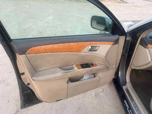 سلام عليكم سياره افلون موديل 2006 سياره مكفوله كير ومكينه حداديه وتبريد جديده سياره مرشوشه جماليه فقط مكفوله من الضربة القويه بيع او مراوس 
السعر 95 رقم الهاتف ***********
