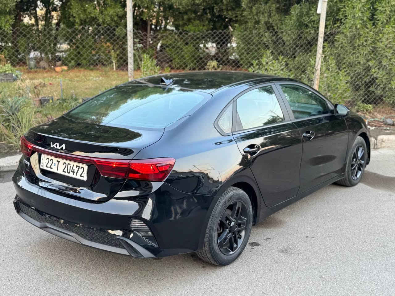 سعرها 80ورقه 
سلام عليكم
للبيع كيا فورتي 2024 ترقيم جديد
مكانها بغداد 
شراي يتصل ***********
مكينه 2000 دوش
مواصفات اعتيادية
ماشيه 41 السيارة جديدةكلش وبدن ايرباك وبدون دواخل بيها فقط بنيد مبدل سعرها 80ورقه
