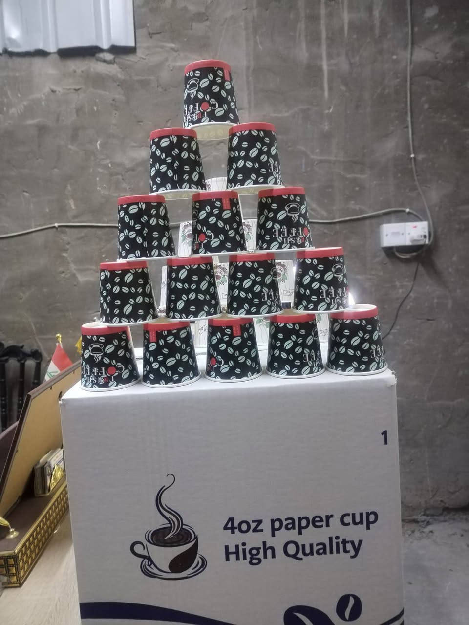 يوجد كلاص حجم 4 اونز
كميات كبيرة جدآ 
وأسعار تنافسيه لأصحاب الجمله والمواكب الحسينيه
وأصل لاصحاب لإعداد 
***********
