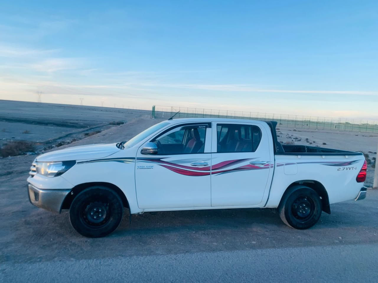 البيع هايلوكس مديل 2020رقم اربيل كير عادي رقم الجديد مكان بصره للسعر220وبيه مجال ***********
