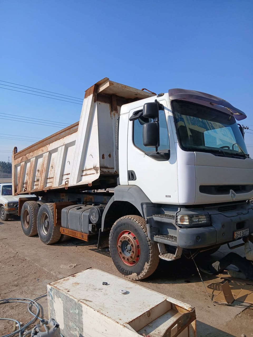 سلام عليكم للبيع رينو قلاب مواصفات دوله مكينه 385 مجموعة جي اف سياره مكفوله كفاله عامه اتصال على الرقم ***********
