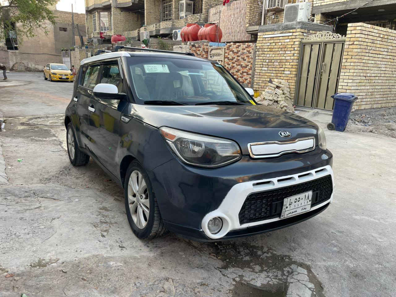 السلام عليكم كيا صول موديل 2016 رقم بغداد سنويه هزه رقم جديد مكينه 2000 تخم تاير صدر امامي خلفي بحاله جيده السياره مصبوغه حزام اثر جراد وطخات بسيطه السياره ليبل واحد من الدعاميه لدعاميه مكان السياره بغداد السعر 102وبيها مجال ***********
