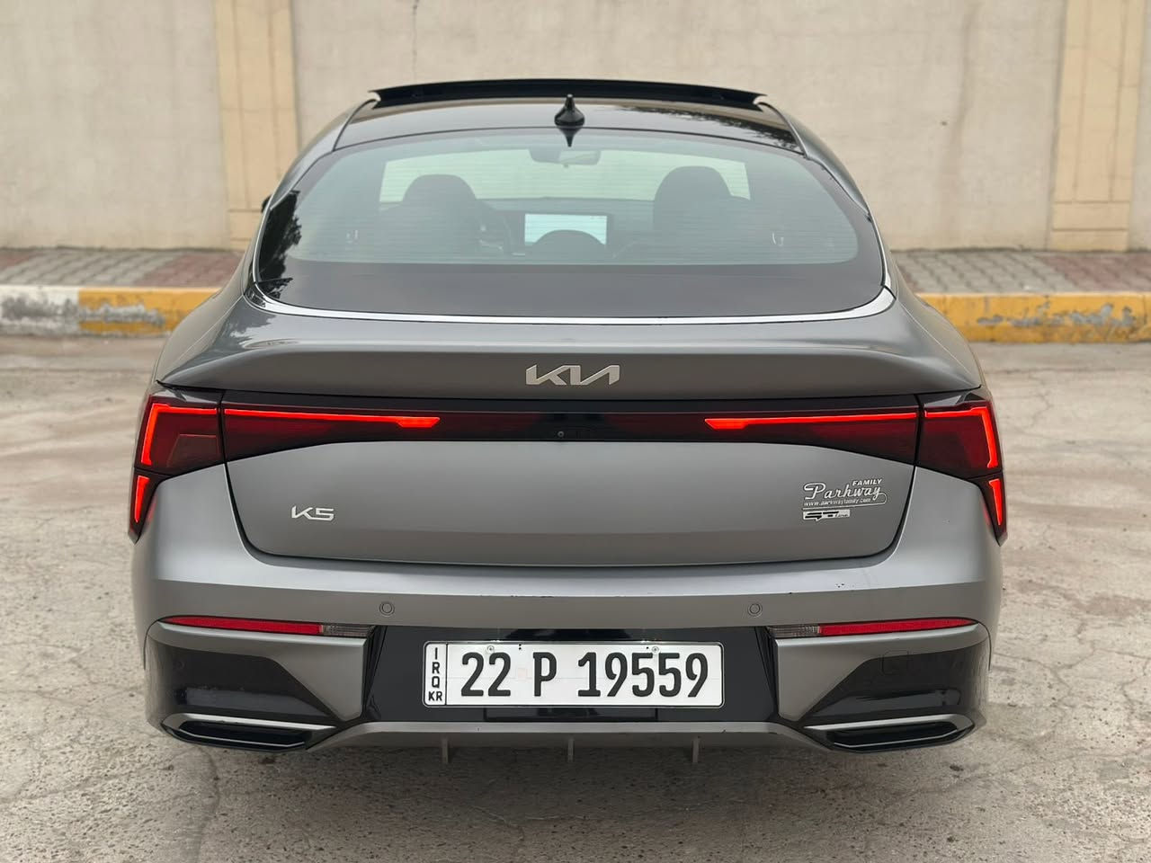 كيا.  K5.  موديل.    25. وارد امريكي
ماشيه 10الاف فقط.  مشي أمريكا 
بدون صبغ /بدون تبديل /بدون يرباك 
ترقيم جديد. رقم اربيل 
فووووووول موصفات.  اعلى فئه 
السعر. 225وبيه مجال. 
العنوان بغداد 
***********
متوفر. 🏪
