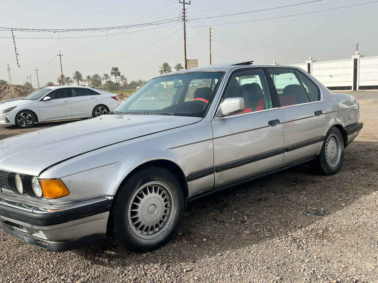 سلام عليكم بيئم 1988 للبيع رقم انبار تحويل ثاني يوم السياره خير من الله كير مكينه مكفولات صدر جديد  عنوان السيارة بغداد
السعر 46 وبيها مجال
***********
