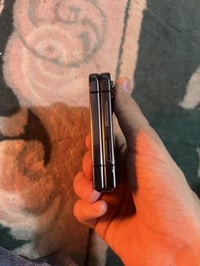 جالاكسي زد فليب 5 ذاكره 256 مكفول كله شغال بصمه الوجه بصمه اصبع  دبل س...