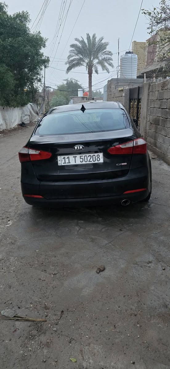 سلام عليكم كيا فورتي 16 وارد أمريكي حادث سرقه دعاميات + جاملغ ايمن امامي مكينه 2000 السياره فول مواصفات EX بصمه  كير مكينه كفاله حداديه خير من الله سعر 123 وبيه مجال رقم ***********
