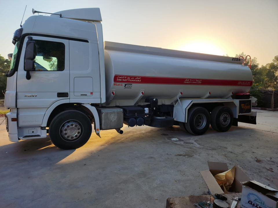 سلام عليكم اكتروز للبيع مديل. 2005
🌟رقم :بصره.  الحجم :2541 سنويه وهزه جديده بسمي 

🌟الحموله :20,000 الف لتر 

كير ٨ نمر  سحال تك تاير (حرفش ) سياره كامله ما ناقصها شي 

🌟[تفاصيل :(منظومه سحب ودفع +عداد جديد + بكره جديده + صونده كتان الاصليه ٢٠ متر + خنزيره الاصليه ) بداخل الصندوك مخفيات ]

  🌟بيها طوناج 20 الف لتر جديد لمده سنتين  

والسياره جديده بمعنى الكلمه 

🌟السعر النهائي : ٥٢٥ ورقه يعني ٥شداد وربع 

🌟للاستفسار الاتصال بالأرقام التاليه 

*********** 

***********
