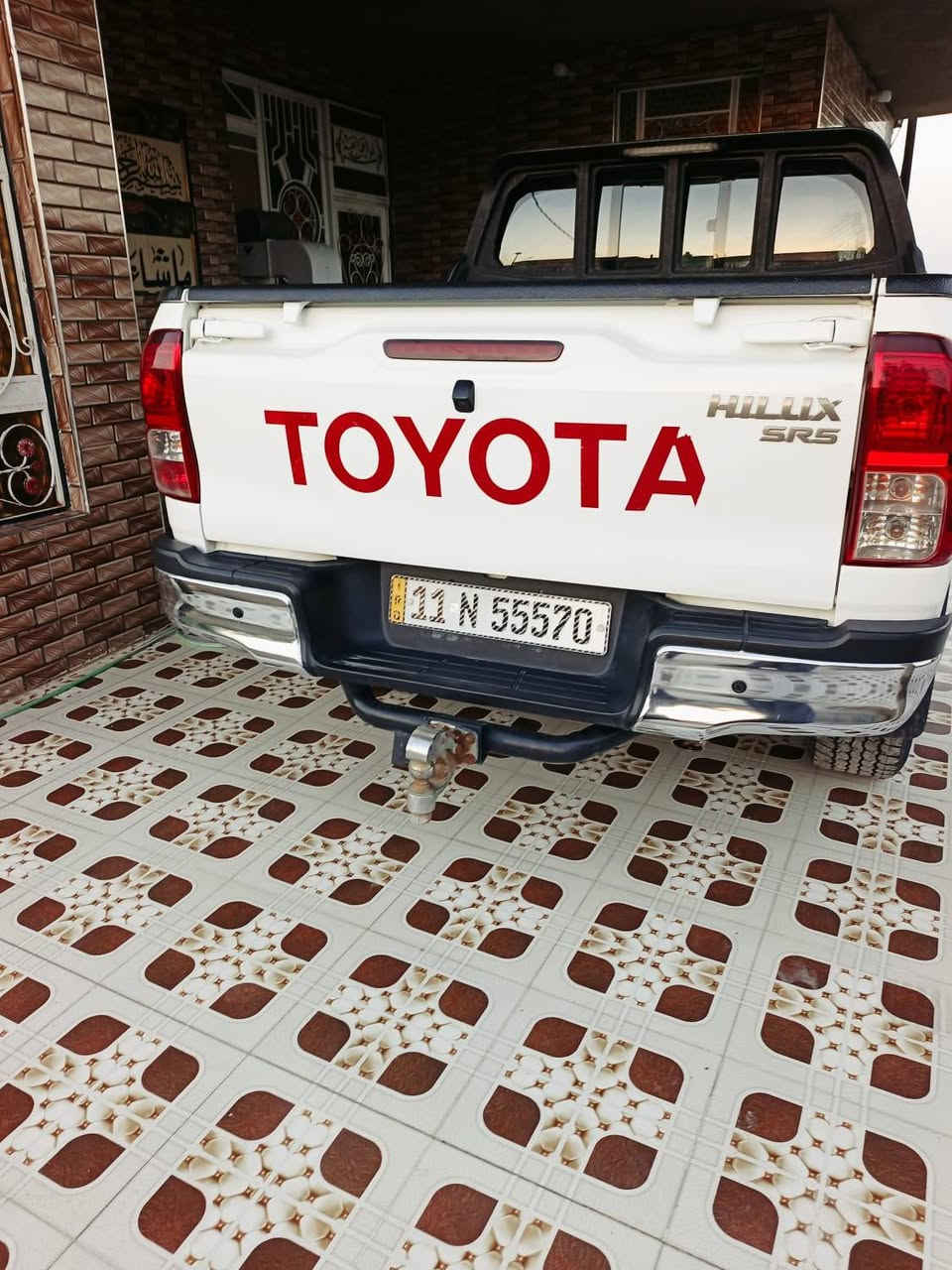 هايلوكس 2018 فورويل 4x4
اوتوماتيك  سياره جديده مكفولة كفالة عامة 
 رقم بغداد  دولي مشروع وطني 
 مكان سيارة واسط العزيزية 
الاتصال فقط لايوجد خاص رقم ***********اسيا 
***********اثير
