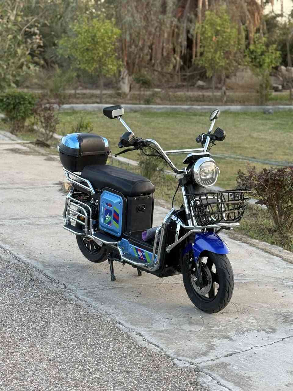 سلام عليكم اخوان
للبيع همر جبلي اخوين 
7بطاريات شرط الفحص✅
دراجة نظيفة تاير عريض
سماعات mp3
مثبت سرعه
كير4نمر
نظام Rرجوع للخلف
نظام باركP
سرعة 75حقيقي(سرعة سيارة)✈️
العنوان الفلوجة_ناحية الصقلاوية
السعر/: 550وبي مجال بسيط💵
للاستفسار خاص او اتصال***********
