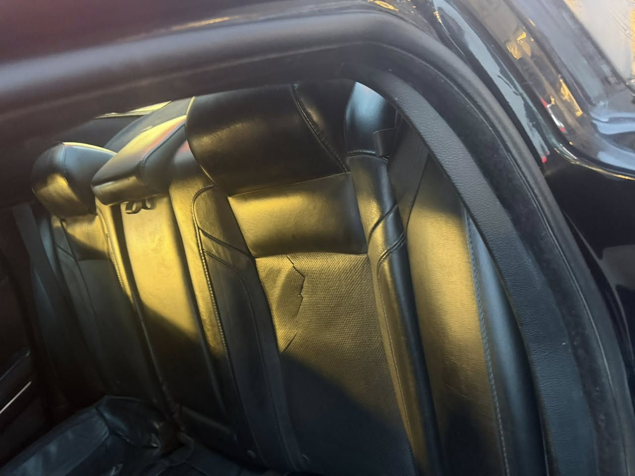 جارجر معلايا 2018 اصل 2015 حادثها بنيد وصفحة السايق بدون دواخل مطلوبة غرامات 30 ورقة الغرامات على المشتري السعر 110 يريد وكاله او يسدد الغرامات احوله عنواني بغداد زيونه


**إذا كنت صاحب هذا الإعلان وتريد حذفه لأي سبب، رجاءا أرسل رسالة إلى الدعم الفني**