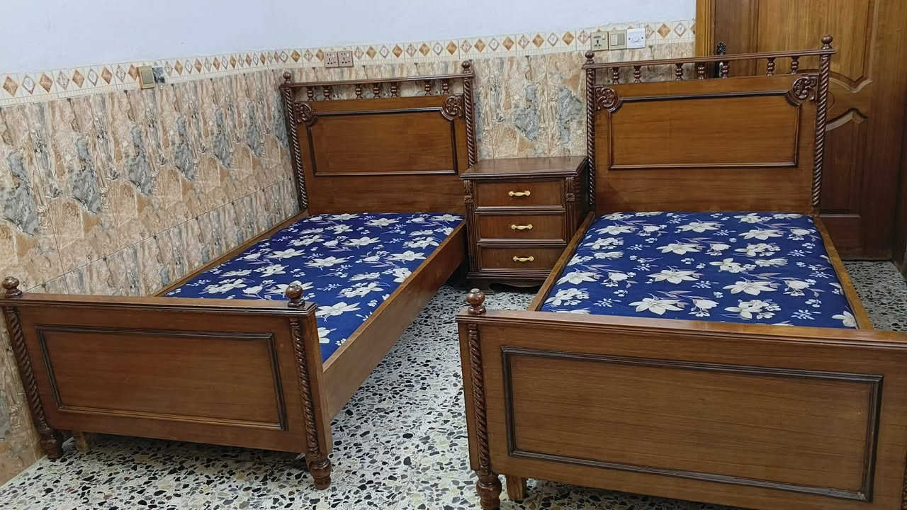 جربايه نفر عدد 2 صاج تزكام مستعمل عرض متر طول مترين مع كومدي 275 وبيهن مجال العنوان بغداد حي الإعلام سوق اميمه  حي الشباب نهايته الشارع فرع ماركت فريش موبايل عراقنا وتساب بي 
*********** 
***********
يوجد توصيل غير مجاني داخل بغداد فقط
