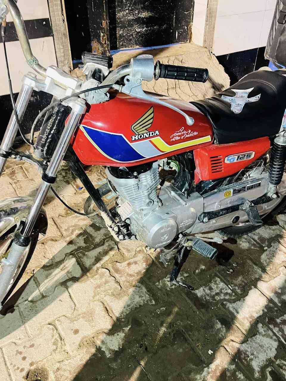 سلام عليكم دراجه مديل 25 اوراق عنوان حيانيه *********** السعر800الف
