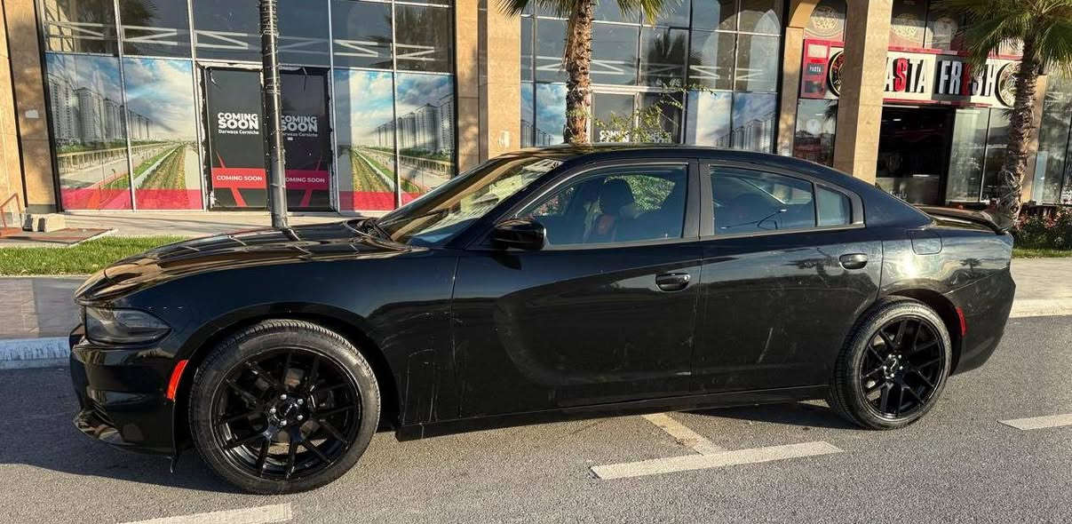 دۆج چارجەر 2018 مواسەفات SXT plus
سەیارەکە یەک دەستە لە سفریەوە لای خۆمە 
110 هەزار ڕۆشتووە 
مەکینەی V6 
ویلی SRT 
کوشن شاموا 
1 پارچەی کلێری ئەمریکا بێ ناوگرتن 
بەشەرت هەموو فحسێک 
بێ ئێرباگ هەموو بیلاد 
هەمو شتێکی بەشەرت 
هیچ مەسرەفێکی تێدانیە 

سـعـر : لە کۆمێنت داوابکە ڕاستەوخۆ بۆت دێت 📥 

گێر و مەکیەنەی بەشەرت 
هیچ کێشەیەکی تێدا نییە 

ژمارەی خاوەنەکەی 
***********
