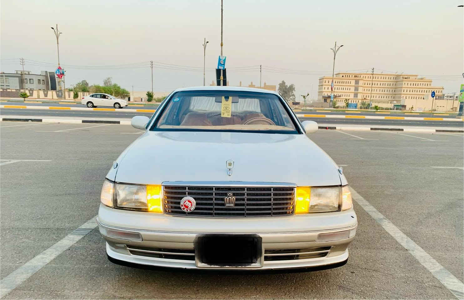 السلام عليكم احبتي 
للبيع بطه منفصل لون لؤلؤي موديل 1995 رقم انبار انكليزي (بأسمي) سنويه مجدده لل (2031) تريد تحويل مباشر وين ميعجبك  
گير ومكينه 2500 كفاله شرط النظافه السياره كفاله گص ونقل وعيب وضربه واصوليات جاهزه من دواخل تخم تاير كهربائيات ويل جديد حداديه  تغليف ارضيه ادامه جديده كلها شغاله وجاهزه مال جناي مكان السياره كربلاء السعر 54 وبيها مجال بسيط للشراي 
للاتصال....***********
