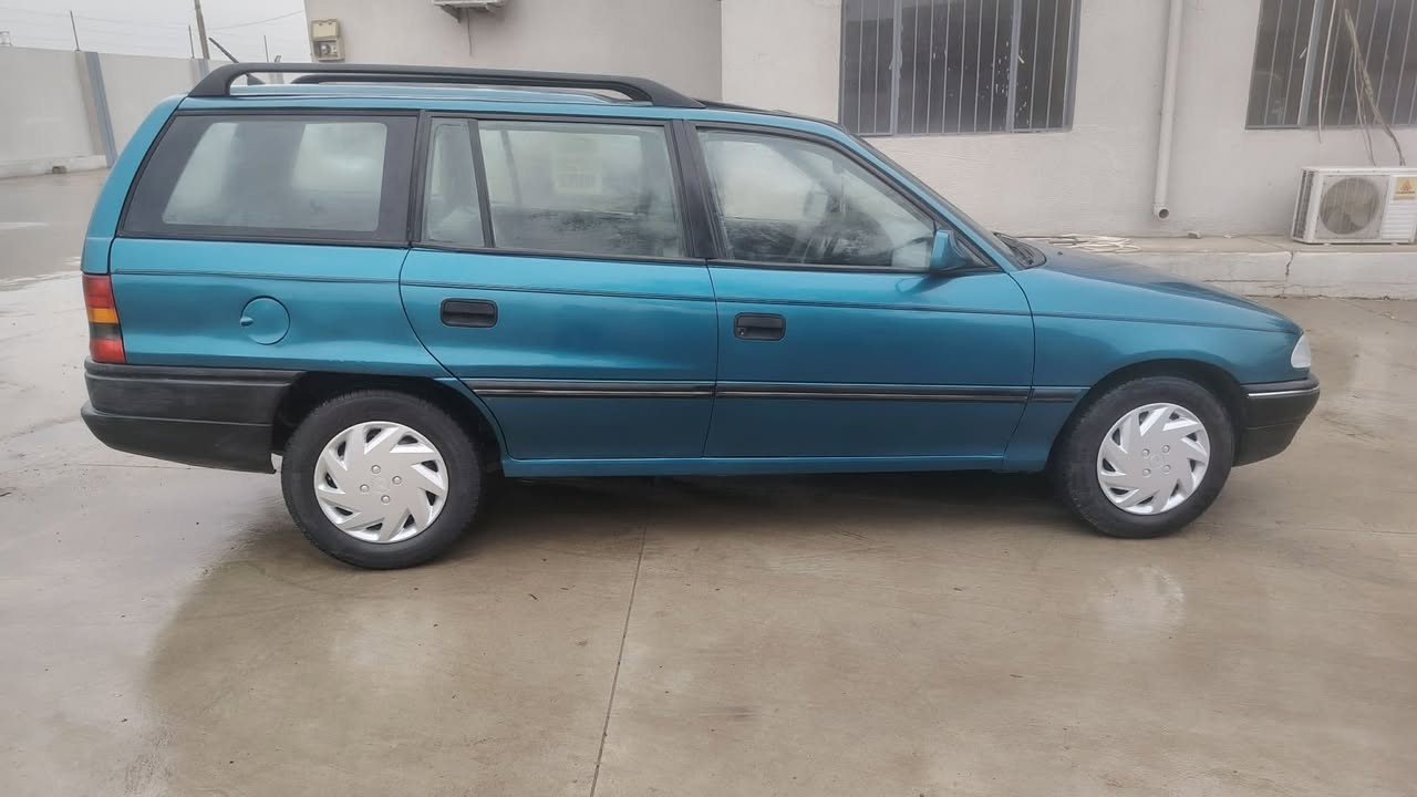 استرا موديل 92 شرط وكاله وتحويل سنويه عضم كاربون بنزين بيها طخم جديد كير محرك شرط ستيرن باور حجم ١٦ بلا ضرر فقط صبغ جماليه العنوان حي التاميم سعر ٤٧      ***********
