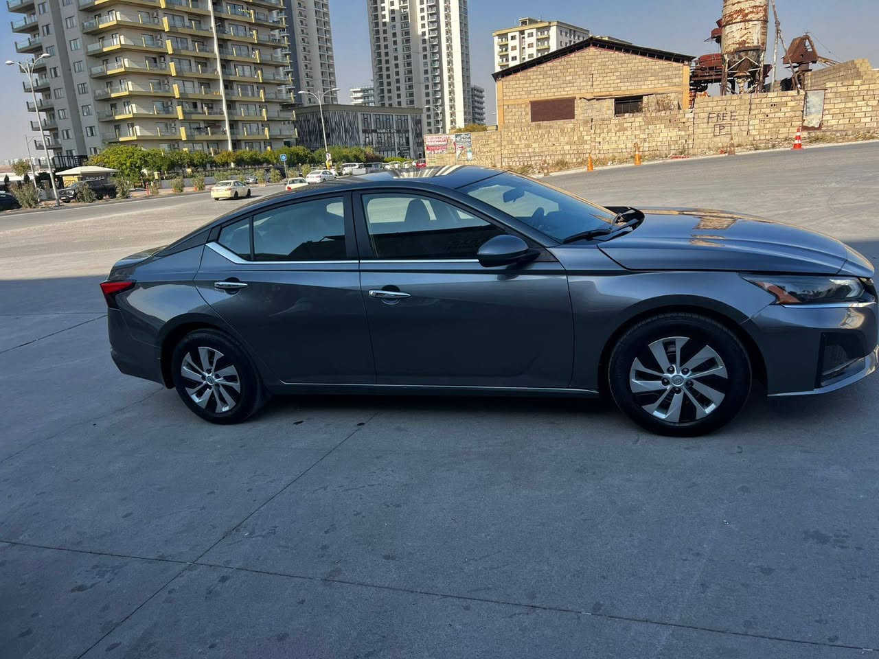 السلام عليكم 
نيسان التيما للبيع موديل 2023
قطعتين صيغ بدون دواخل إرباك ستيرن طاك مرجع سستم بيلادي بدون اي نقص بشرط ترقيم هزة وبراد جاهز 
مواصفات s 
تشغيل من بعد 
رادار امامي تحديد مسار شاشة كاميرة حساس جدا جدا نضيف سعر 140وبي مجال 
مكان سيارة كلار
***********
