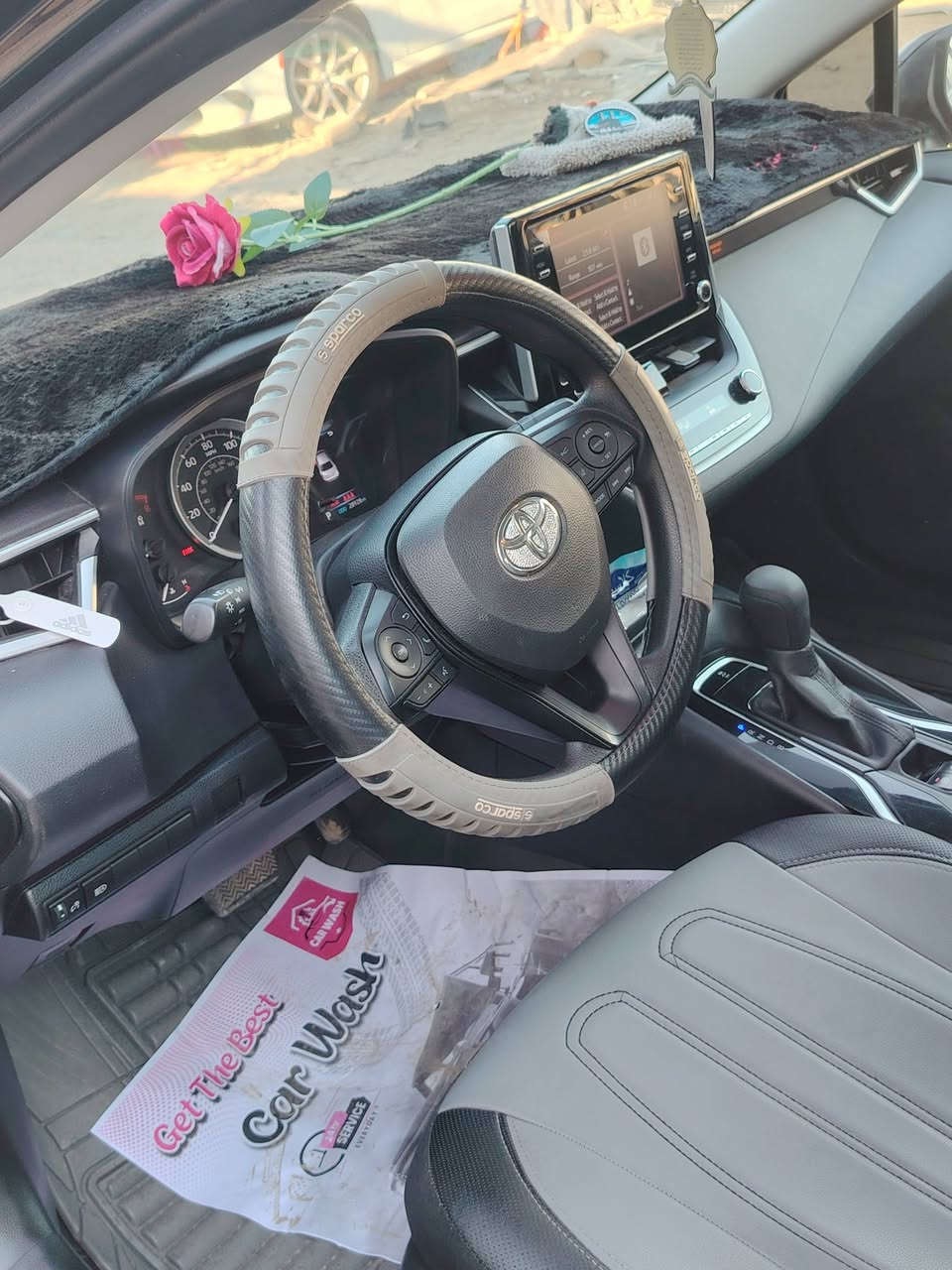 سلام عليكم كورولا موديل 2022 رقم ديالى بسمي مواصفات LE معروفه موصفتها بدون ايرباك ضربت جاملغ خلفي صندوك بسمي تحويل ثاني يوم سعر 145 بيه مجال شري يتصل رقم الهاتف ***********
