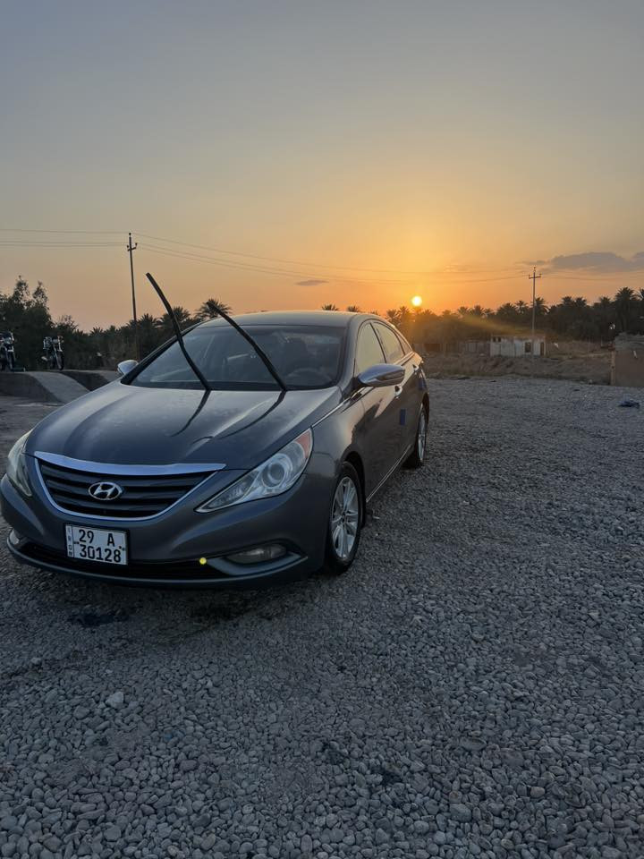 سلام عليكم سوناته مديل 2014 وارد أمريكي حادثة جاملغ أماي بدون داخل رقم واسط إنكليزي السيارة بسمي لل بيع 
الاستفسار اكثر علا الرقم ***********
