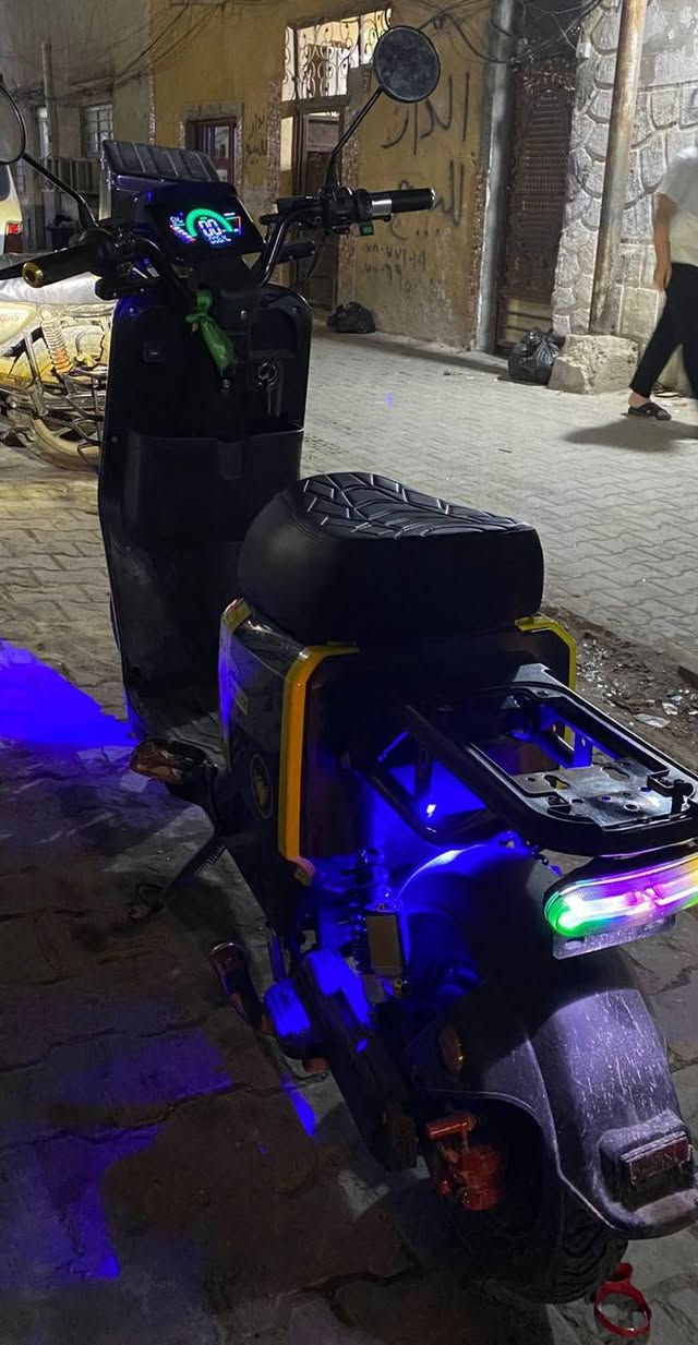 السلام عليكم دراجه R7 فول نضافه دراجه جديده استعمال شهر فقط  ممغسوله احلا من الصور مكاني بغداد الشعله سعرها 650 بيه مجال بسيييط كلش ماخذه ب750 قبل شهر بعده بنضانة الشركه ***********
