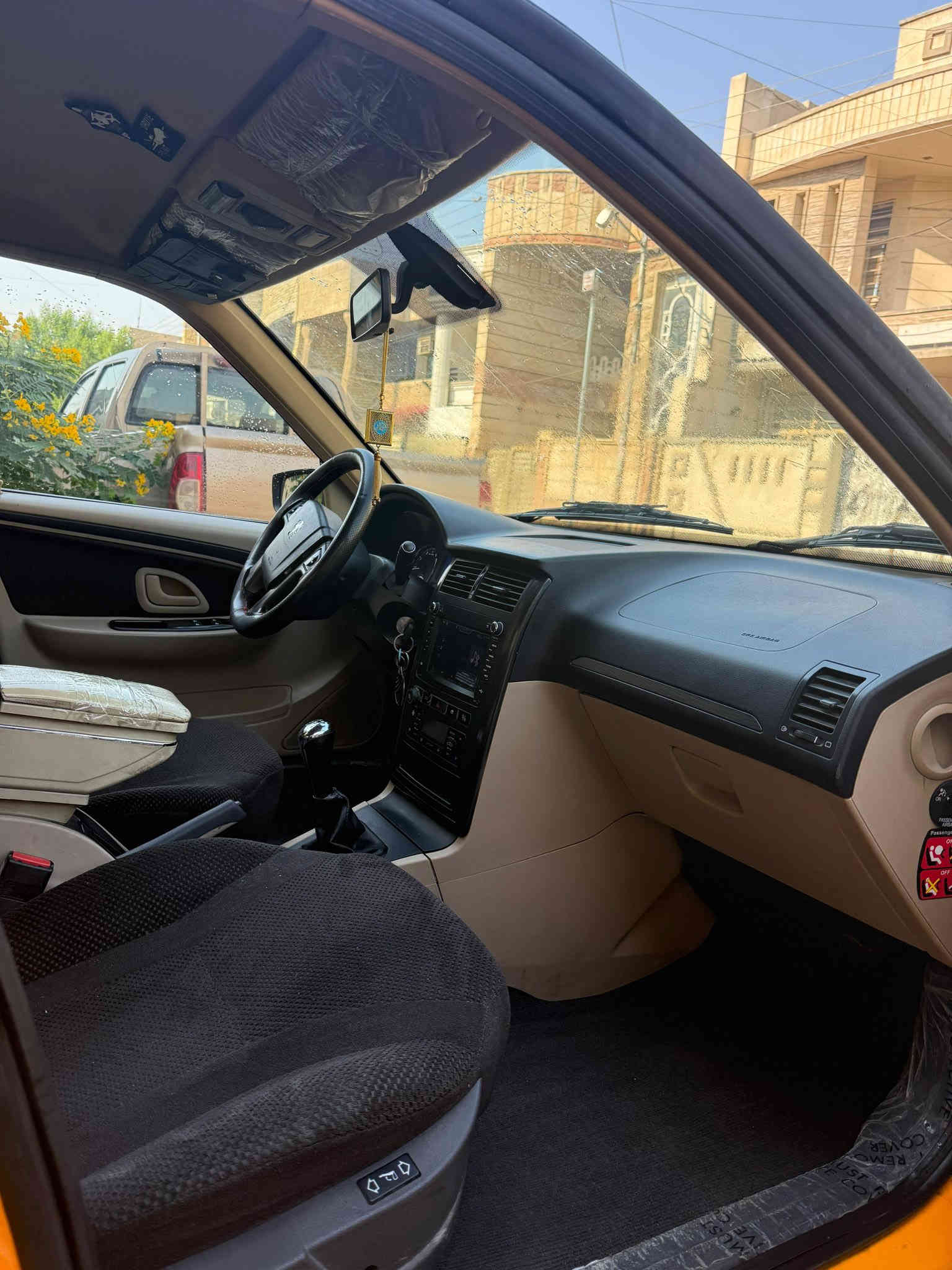 السلام عليكم 
بيجو بارص ٢٠٢٤ ماشية ٢٩ الف زيرو على وضع الشركة 
مكفولة كفالة عامة گير ومكينة وگشر 
السيارة جديدة واستخدام شخصي ممشتغلة تكسي 
السيارة غاز بانزين 
تبريد تتفئة 
نوزلات جدد 
بلكات جدد 
دسكات جدد 
تخم تاير جديد 
فيت بم وكلاص جدد 
باتري جديد
مري شفط شاشة وكامرة  
بانزين فقط محسن ودهن وفلتر ارقى نوعية 
السيارة على وضع الشركة غرفة جداً نظيفة لا كسر لا زلغ 
صدر ١٠٠٪؜ شركة 
مطلوبة مصرف واستقاع مباشر السيارة باسمنه
اسويلك وكالة واي كفالات اني حاضر 

بغداد السيدية 
*********** 

السعر ٨٢ وبيها مجال قليل الشراي يتصل وبي خير ويدلل
