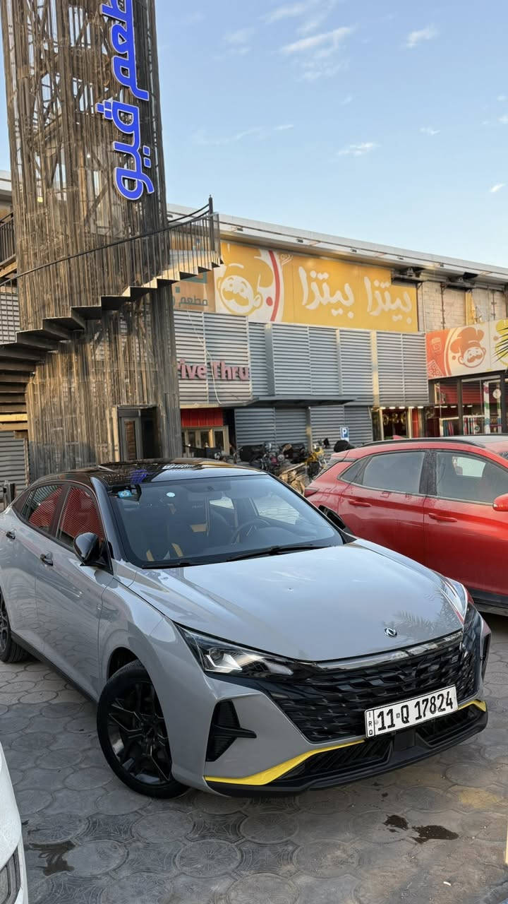 السلام عليكم 
عندي دونج فينج شاين موديل ٢٠٢٥ فول مواصفات اعلى فئة ١٥٠٠ تيربو ماشيه ٣٥ الف داخل الضمان وكالة ليث العبيدي بإسمي رقم بغداد دولي مكان السياره نجف السعر ٢١ مليون 
اريد مراوس MG 5 كومفورت شرط الكفاله و الممشى قليل للتواصل ***********
