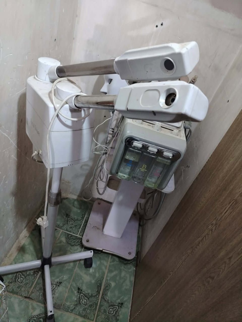 جهاز هايدرو مستخدم قليل كل الهاتدات شغاله وجهاز بخار غير مستخدم وجهاز شفط الدهون بسعر 250


**إذا كنت صاحب هذا الإعلان وتريد حذفه لأي سبب، رجاءا أرسل رسالة إلى الدعم الفني**