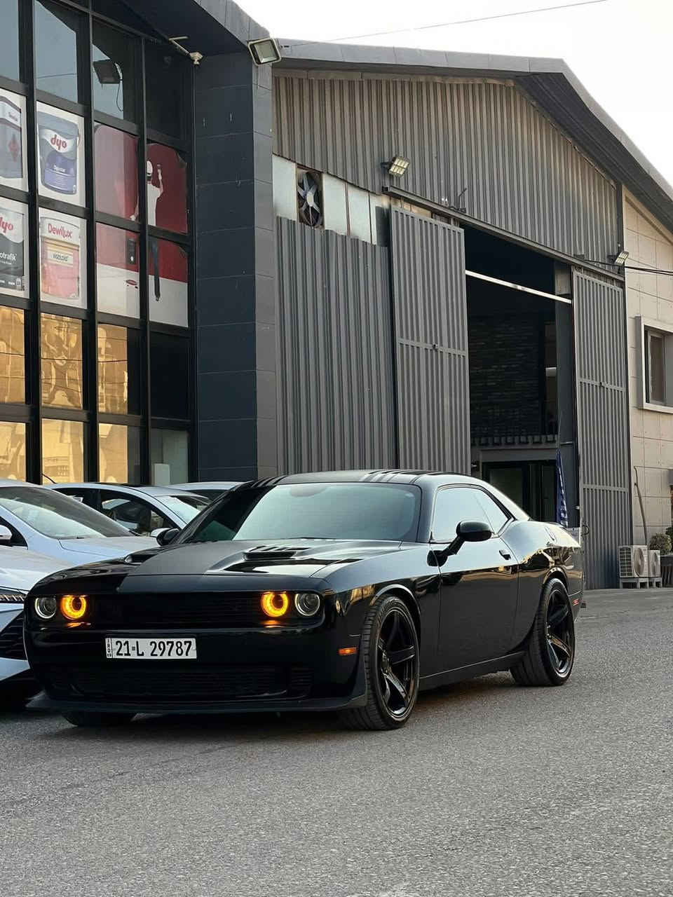 جالنجر 2017فول مواصفات ماعده الفتحه السياره خليجي وكاله هارلم الجاملخ السياق صبخ بدون دواخل بدون ارباك مواصافات السياره كشن جلد كشن بارد وحار شاشه جبير حجر بيئه موجود ربع دينار مصرف مابي سعر 165 
مكان كركوك رقم***********
