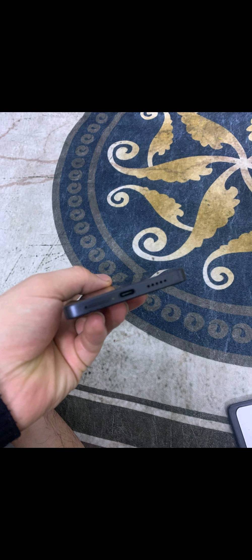 بوكو x6 للبيع 
نضافة 100%
شخط مابي  فقط هاذة لفطر  لكلش  صغير  بطرف  لشاشة 
مال  بيت لجهاز 
يدعم120 فريم  شاشة ومعالج 
ذاكره 256
كارتونته  ويا 
مكاني بغداد 
سعره قفل 200 مال  بيع  لتعاملني  
رقمي  واتساب وخط***********