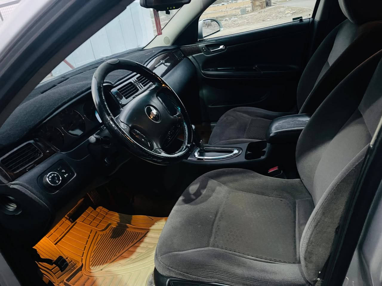 امبالا ١٣ سلفر للبيع او مراوس محرك ٣٦٠٠ بلادي تبريد تدفئة فول  مكينة وكير كفالة وكذلك الدواخل والشاصي والسونار موجود جديد ورقمها ديالى  وشرط التحويل
مكانها ديالى - بلدروز 
السعر ١١٥ وبيهه مجال
***********
